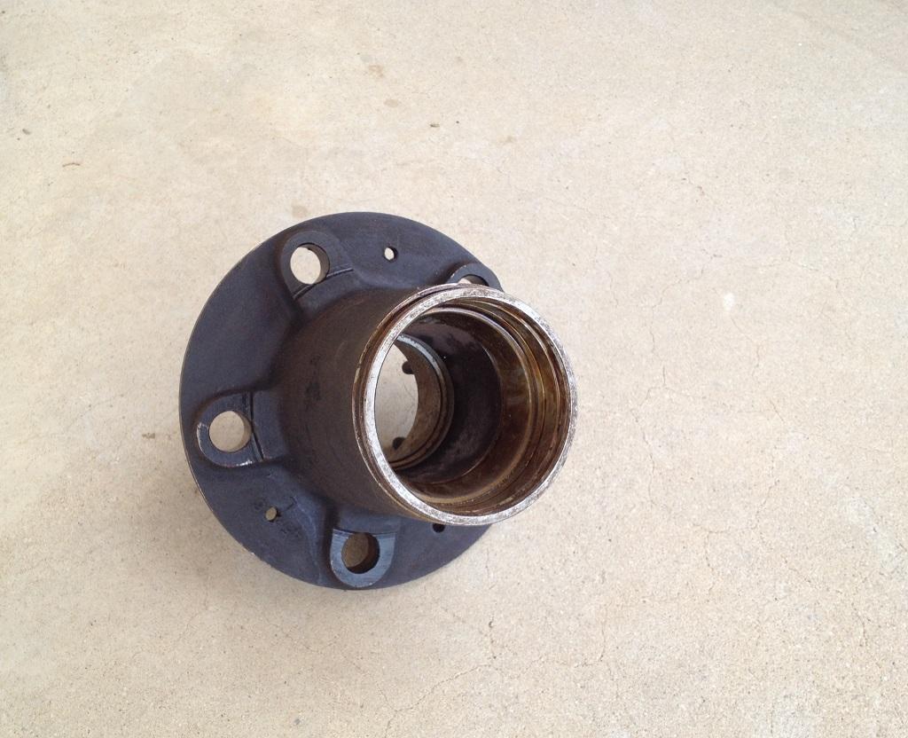 WHEEL HUB